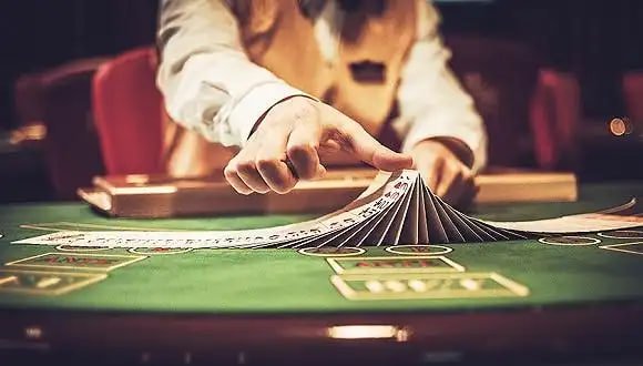 triplenine VIP ကစားသမား MMK ငွေသွင်းပြီး Slots ကစားနေသောမြင်ကွင်း